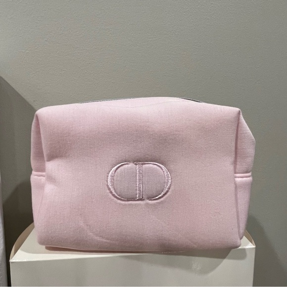 🚫SOLD🚫Dior Authentic Pink Water Bottle Dior Pink Zip Pouch Luxury Fitness Access - Picture 8 of 14